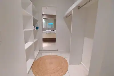 Image de 2 bedrooms Apartment hotel located in the heart of Darwin city - 20th floor