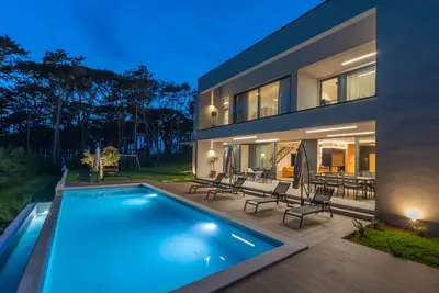 Image de Design villa on quiet location with a pool and hot tub