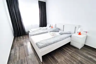 Image de Spacious apartment w\/kitchen - 4 min walk from the beach