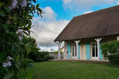 Image de Your home away from home in the heart of Burgundy.