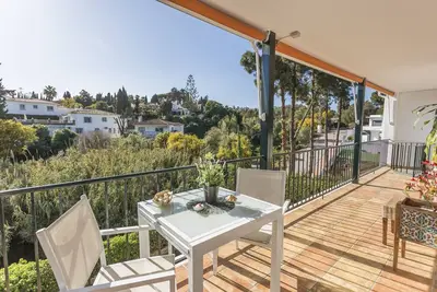 Image de Paradise by the sea with beautiful sunny terrace, ideal for families