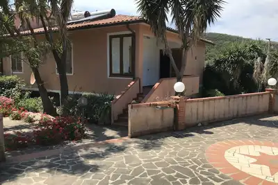 Image de In the countryside near the sea