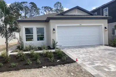 Image de Brand New Home Available - Long Term Lease Option.