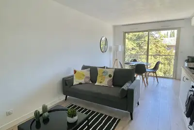 Image de Lumineux 35 M² Pour 2   Centre Ville