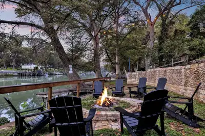 Image de Luxury Lakefront Oasis w\/Boat Dock-Firepit
