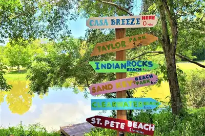 Image de CasaBreeze Cozy Creek House/Irb&Clearwater Beach! !
