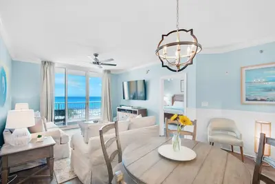 Image de 🌊Amazing Gulf Views~2 Pools + Splash Pad~BeachFRONT~3br Azure 407