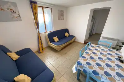 Image de Maison de ville à 5min de la plage et 2min de la Cnpe