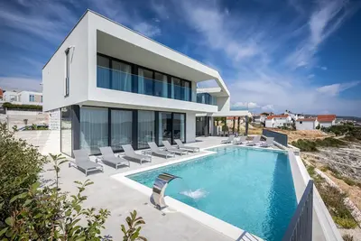 Image de Attractive Rogoznica Villa | 5 Bedrooms | Villa Precious | Amazing Sea Views & Private Infinity Pool