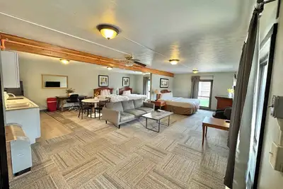 Image de Suite 219 - Family Suite | 1 Bed, 1 Bath