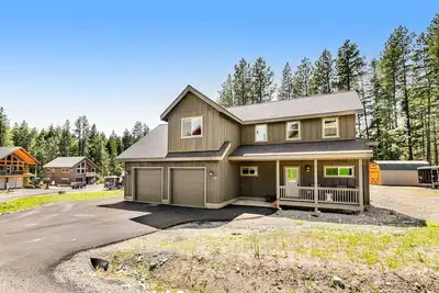 Image de Mountain\/lake escape with game room, fast WiFi & Roslyn Ridge amenities