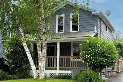 Image de Steps away from the beach, perfect family getaway - 5 min walk to beach