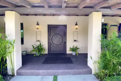 Image de Villa Zen Miami Gated Luxury Home w/ Pool Sleeps 8
