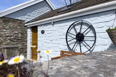 Image de The Stable @ Canllefaes, pet friendly, with pool in Cardigan