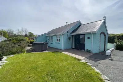 Image de Ty Coed @ Canllefaes, pet friendly, with pool in Cardigan