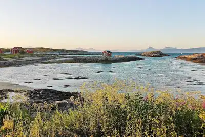 Image de Maison de vacances pour 5 a Tranøy-By Traum