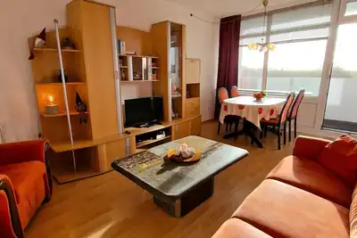 Image de Friendly vacation apartment with a beautiful view of the countryside and a separate bedroom.