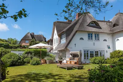 Image de Vacation dream on the Keitumer Watt with park-like private property