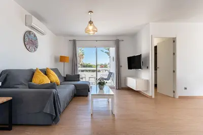 Image de Appartement 'Mijas Sun and Beach' avec vue sur la mer et Wi-Fi