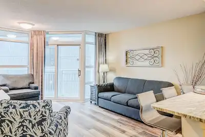 Image de 3rd-floor condo with balcony, hot tub, pools, gym & lazy river