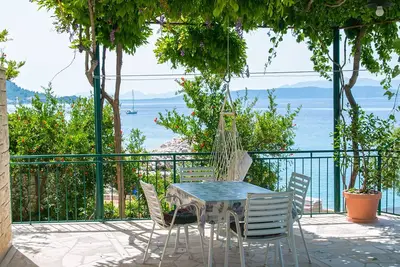 Image de Appartement d'une chambre prés de la plage Podgora, Makarska (A-2614-e)