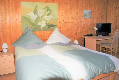 Image de Vacation apartment in the flower garden