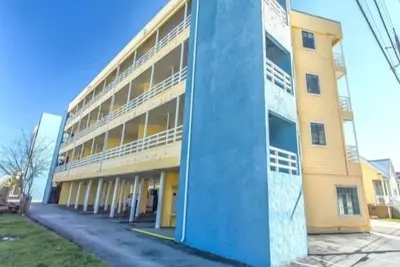 Image de Beach Harbor Unit 32b by RedAwning