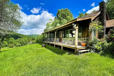 Image de Rustic Retreat | Hike, Explore Charming Towns & Unwind