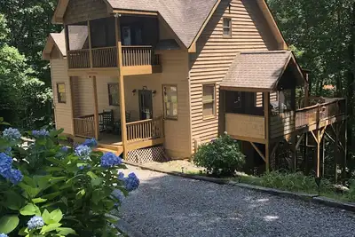 Image de Bear Paw Resort, high speed internet, gas fireplace, firepit, sleeps 8