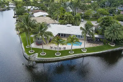 Image de Coral Lake Hidden Oasis w/ Heated Pool A+ Location
