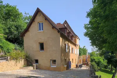 Image de Maison de charme 12 personnes à 15mn de Sarlat, piscine hors-sol chauffée