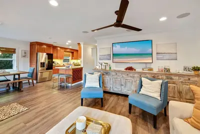 Image de Cute Home 7 Blocks To Beach | Xbox | Bikes | Pets