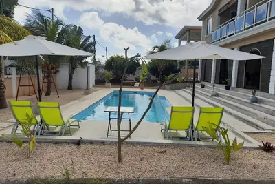 Image de Logement Safran Avec Piscine