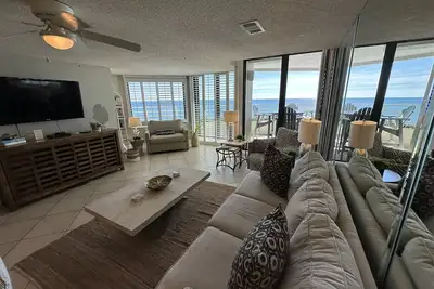 Image de Gulf Front Condo with Stunning Views!