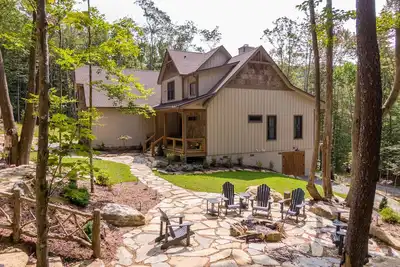 Image de High Country Hideaway at Eagles Nest - private bocce ball court, hot tub, fire pit, game room