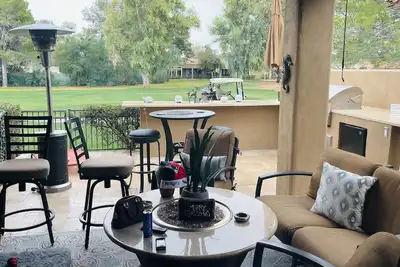 Image de Beautiful home located on the golf course in the heart of scottsdale