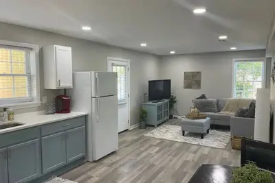 Image de Enclave by StayLuxe - 5 min from Airport