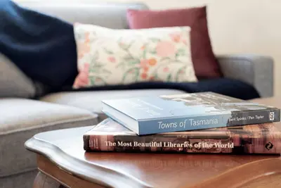 Image de Cute as A Button Cottage in Charming Evandale
