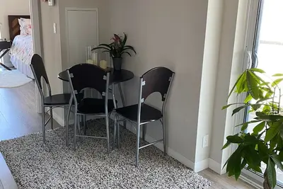 Image de Spacious Condo With View Of City. Pool. Gym. Hot Tub. Sleeps 4