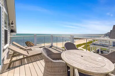 Image de Oceanfront free standing condo in the gated community of Heritage Sands!