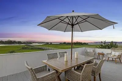 Image de Dune Rd Westhampton Beach Village Waterfront Walk to Town