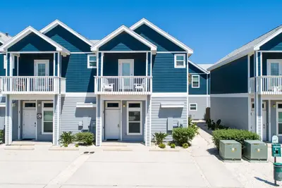 Image de Bienvenue aux orteils Salty Beach House