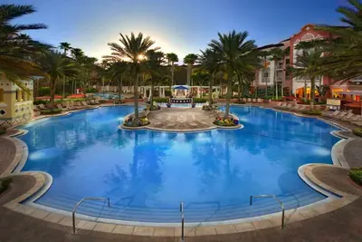 Image de 5 minutes to theme park! Marriott Hotel