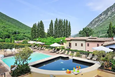 Image de Bel appartement à Foligno avec WiFi