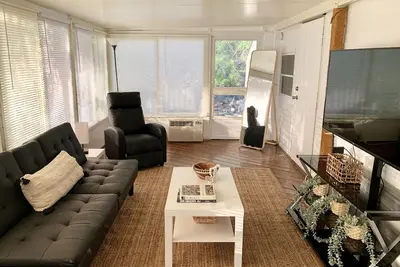 Image de Beachfront Retreat w Pool, Boat Ramp & Dock Rental