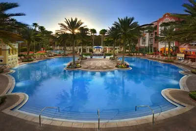 Image de 5 minutes to theme park - Marriott hotel