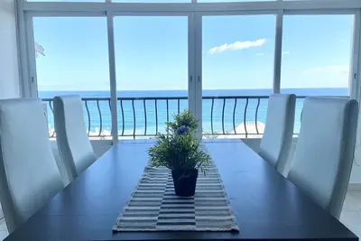 Image de Torrenueva Lux Seaview Apartment. 2 min to beach_Family friendly_Pool!