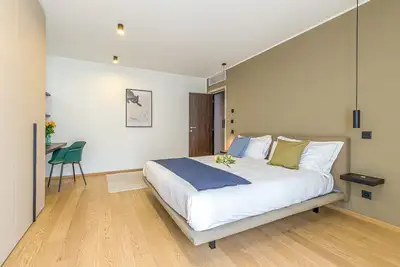 Icon H 501 Suite Business, Lugano, Switzerland