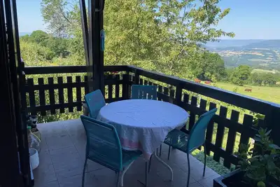 Image de Chalet à 800 m à 30 mn d'Annecy, de Genève et à 45 mn du massif du Jura.