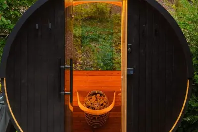 Image de Idyll Reserve 5 | The North - luxury, pet-friendly, sauna, hot tub, fireplace